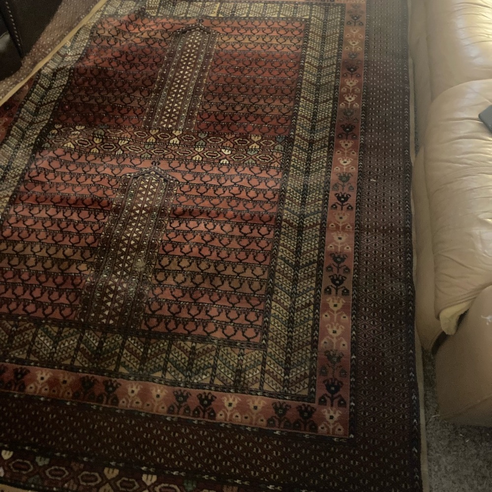 7.5ft by 9.5ft handwoven custom made wool Persian rug